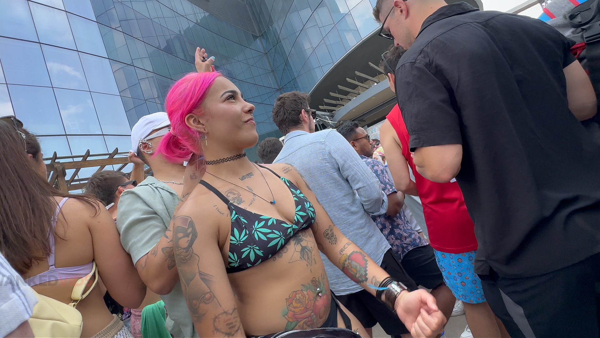 Massive Tatted Thong Cheeks - Image 5